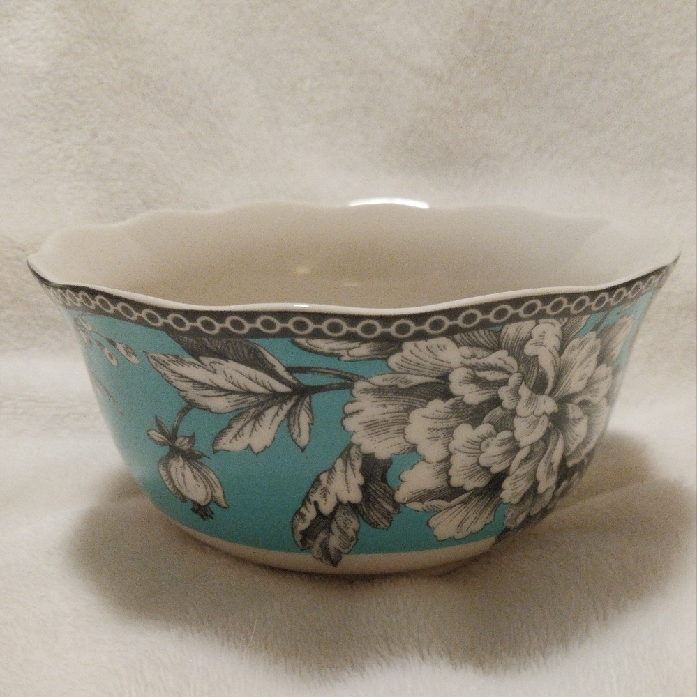 222 Fifth Adelaide Turquoise Floral Bird Porcelaine Bowls (set of 4)